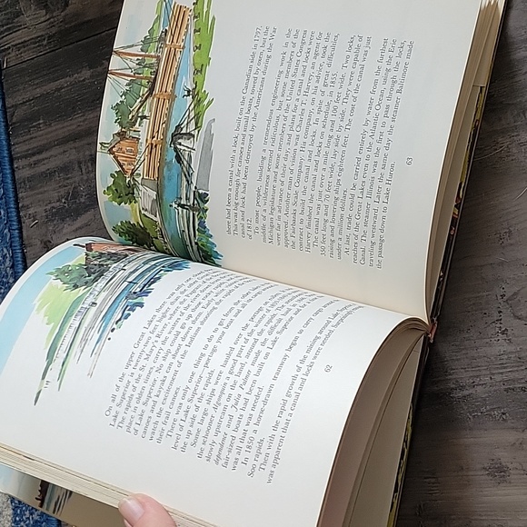 Michigan Vintage book..prints inside euc - Picture 7 of 8